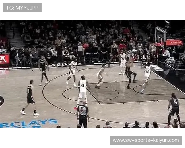 克拉克斯顿空切暴扣点燃气氛